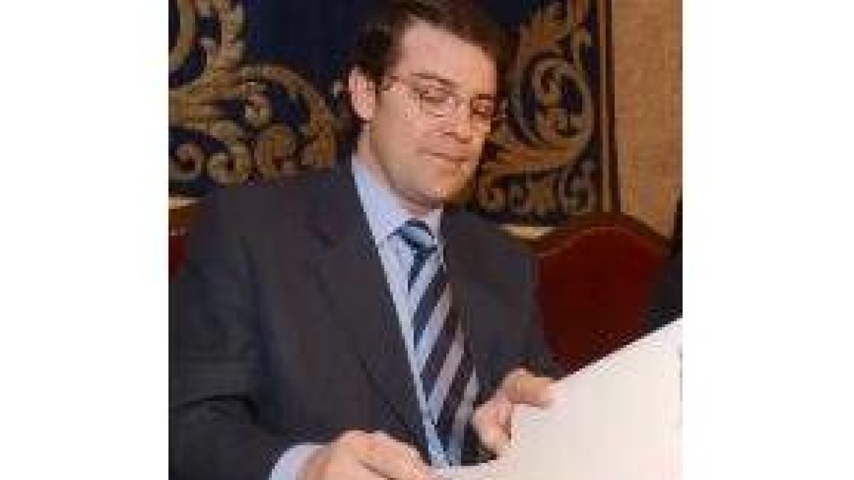 Alfonso Fernández Mañueco, durante su comparecencia en las Cortes