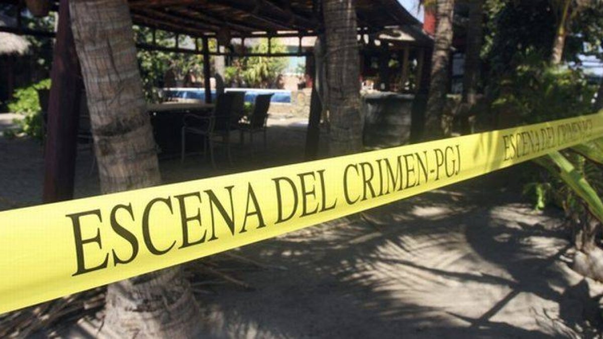 La zona acordonada donde fueron violadas las turistas españolas, en Acapulco.