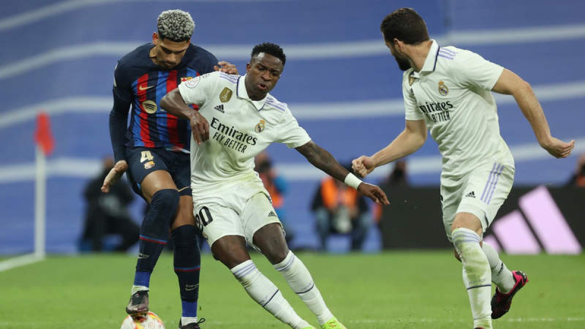 Real Madrid y Barcelona ya se han visto las caras esta temporada en varias ocasiones. KIKO HUESCA