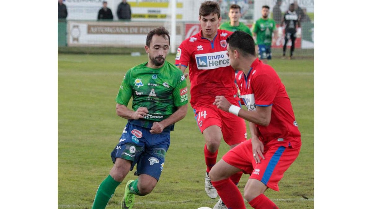 Javi Amor es baja por sanción ante los burgaleses. SECUNDINO PÉREZ