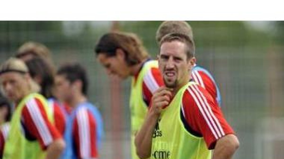 Franck Ribery en un entrenamiento junto al resto del equipo.