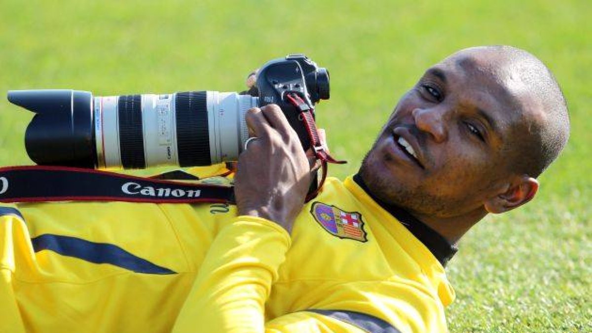 El defensa Abidal.