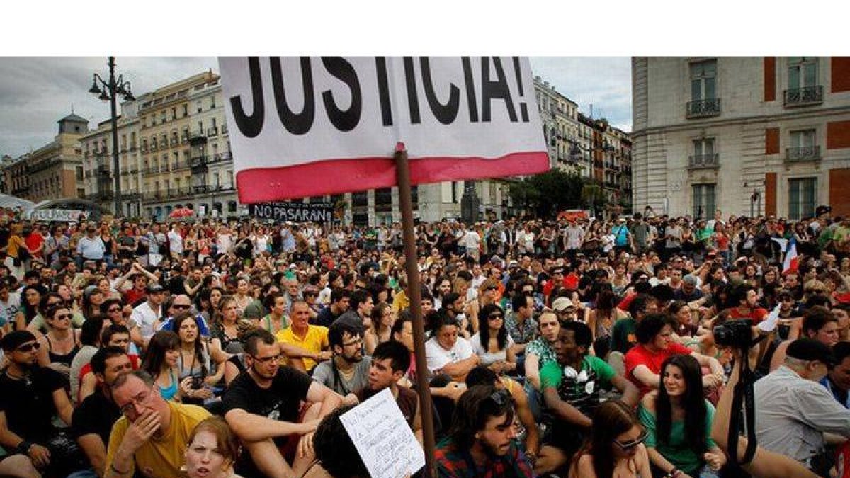 Asamblea en la Puerta del Sol de los indignados, 15-M.