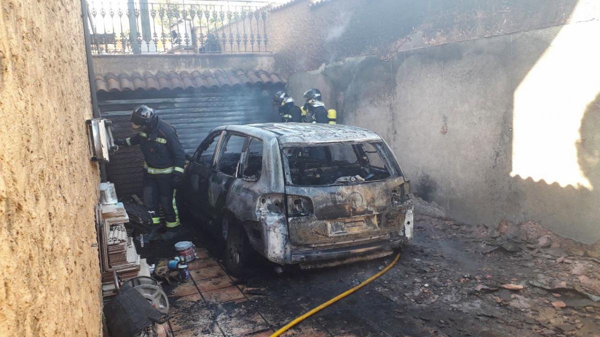 Imagen del estado en el que quedó el patio de la vivienda