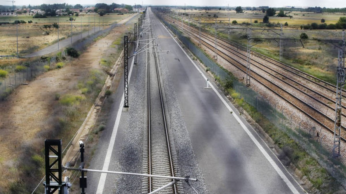 Vía de tren en Torneros. RAMIRO