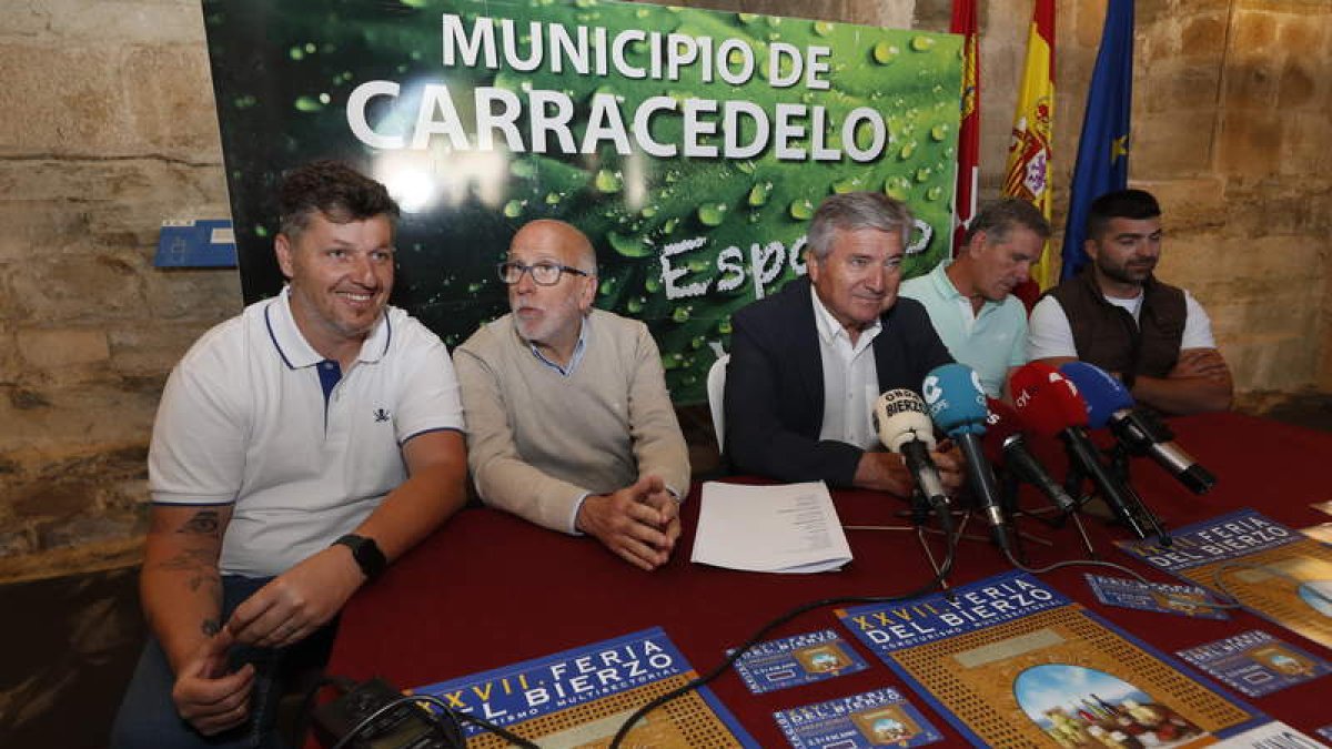 Daniel Franco, Óscar Ramos, Raúl Valcarce, Pedro García y Agustín Valcarce. L. DE LA MATA