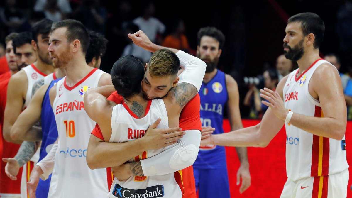 67-60. La defensa y el carácter meten a España en cuartos