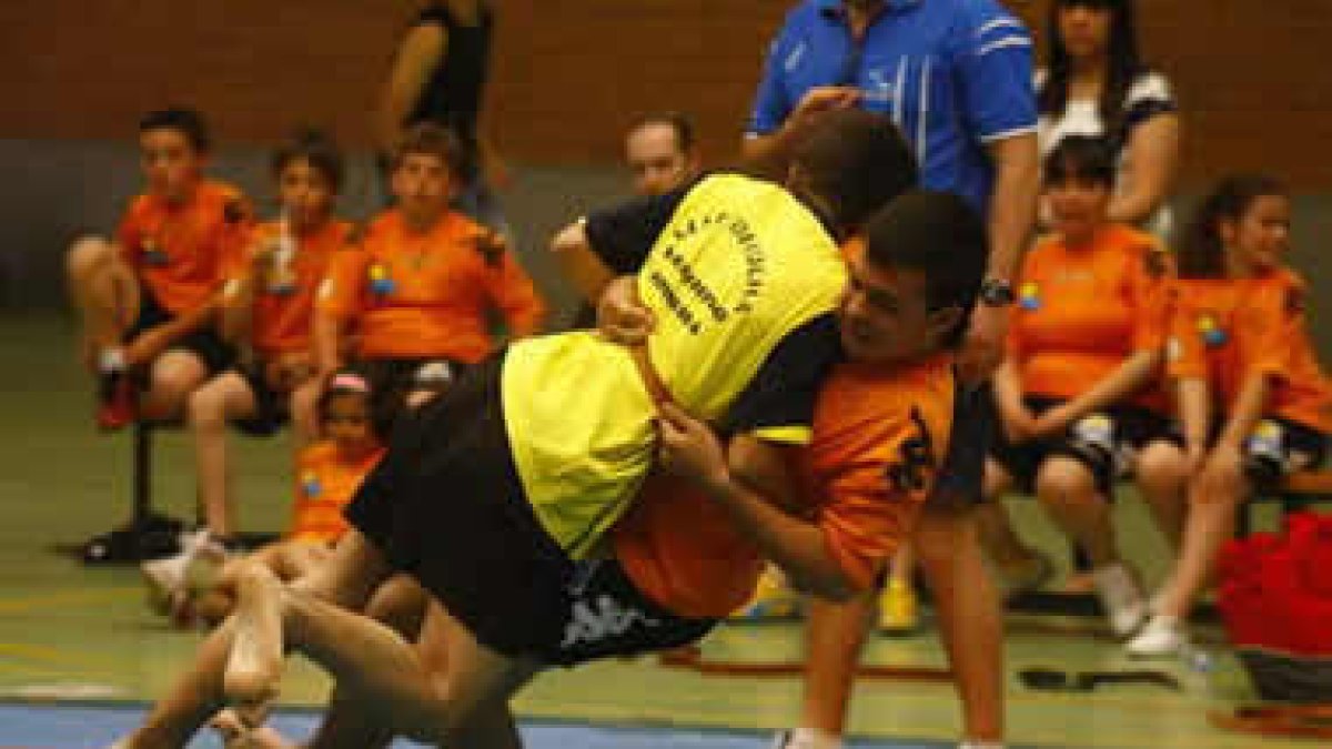 Valdefresno le ganó en base el tercer puesto a los jugadores de Villabalter.