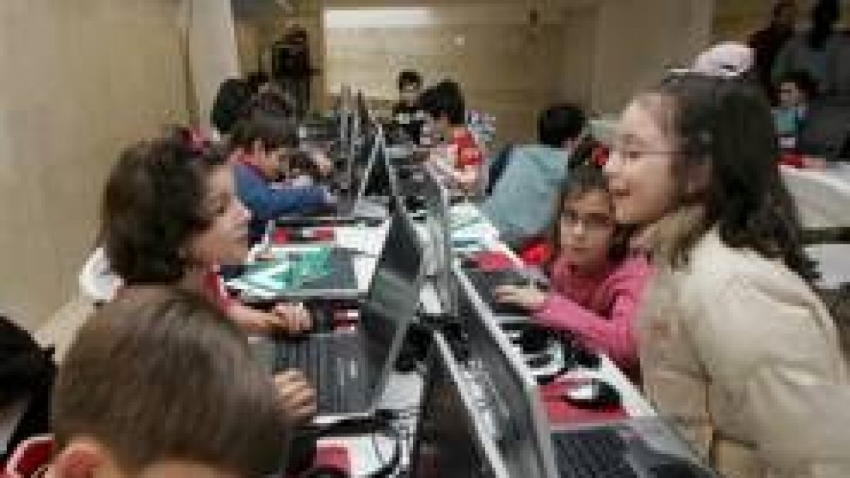 El mundo digital se resiste a entrar en los municipios bercianos