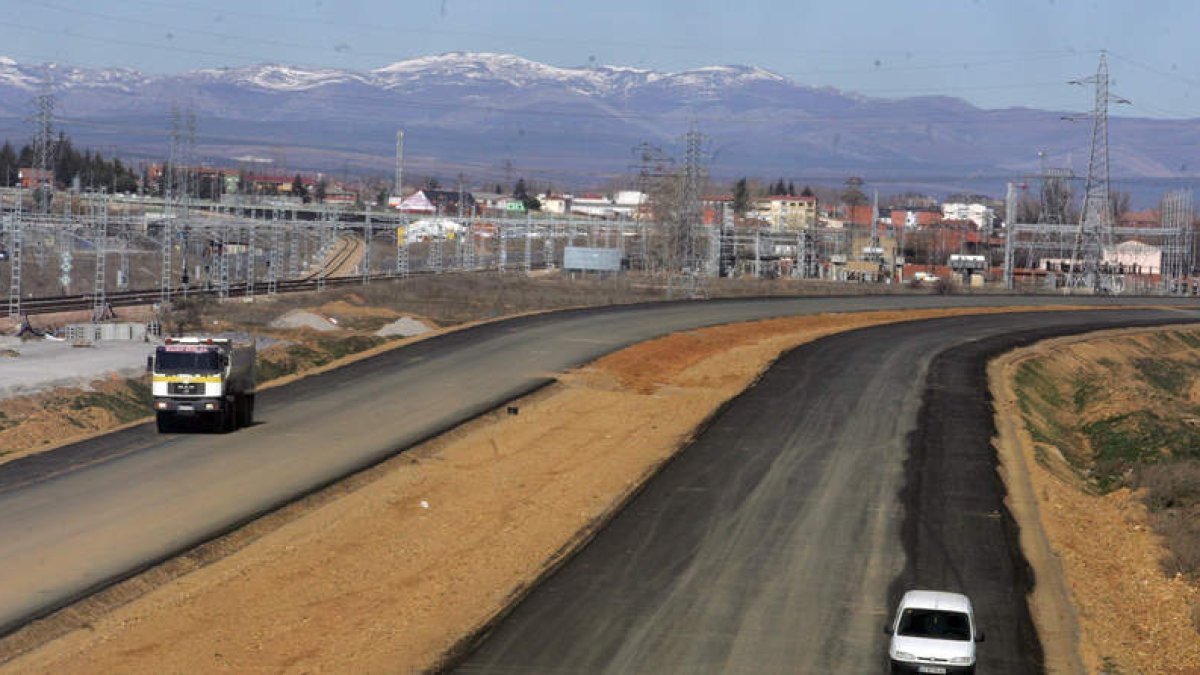 Obras de la Alta Velocidad Venta de Baños-Palencia-León-Asturias en la capital leonesa.