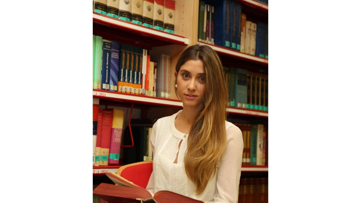 Belén González en la Facultad de Derecho de la Universidad de León.