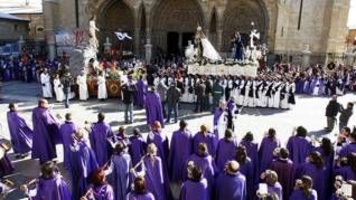 Los cofrades, de todas las edades, disfrutaron del Encuentro
