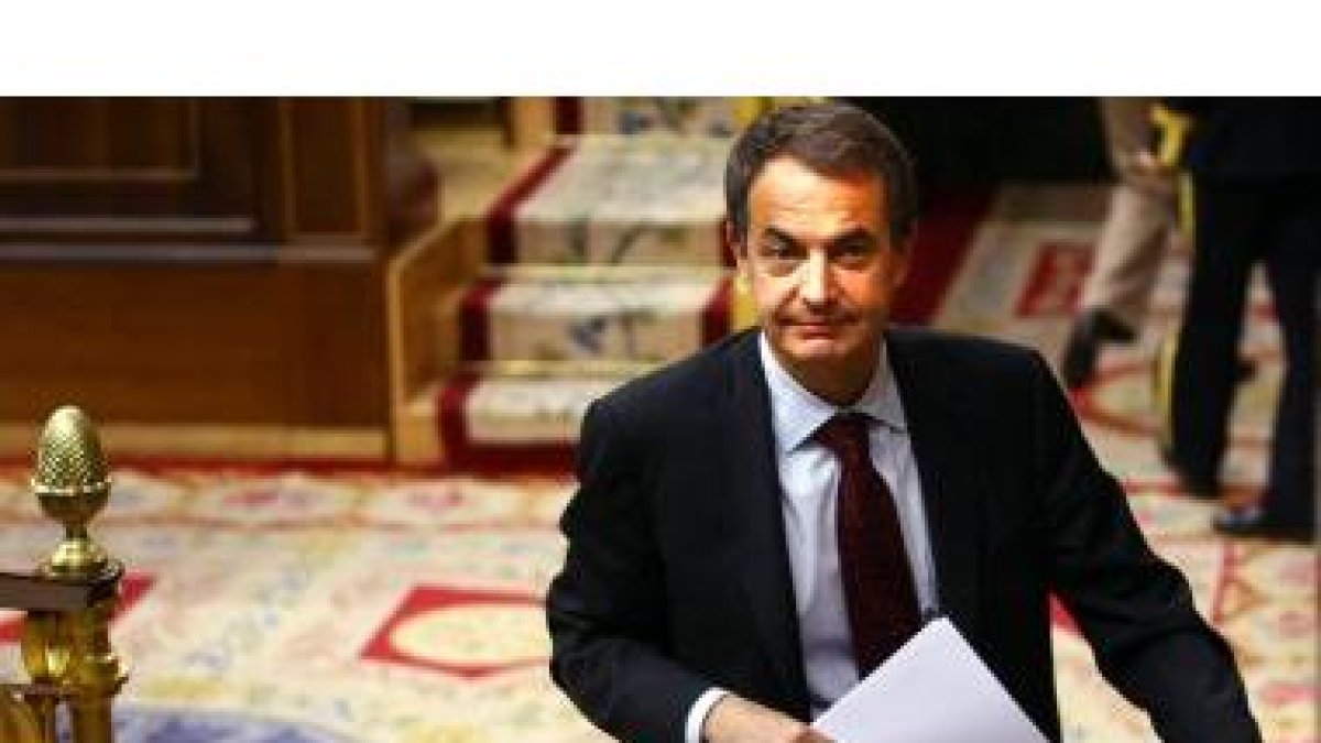 El Presidente del Gobierno, José Luis Rodríguez Zapatero, ayer en el Congreso.
