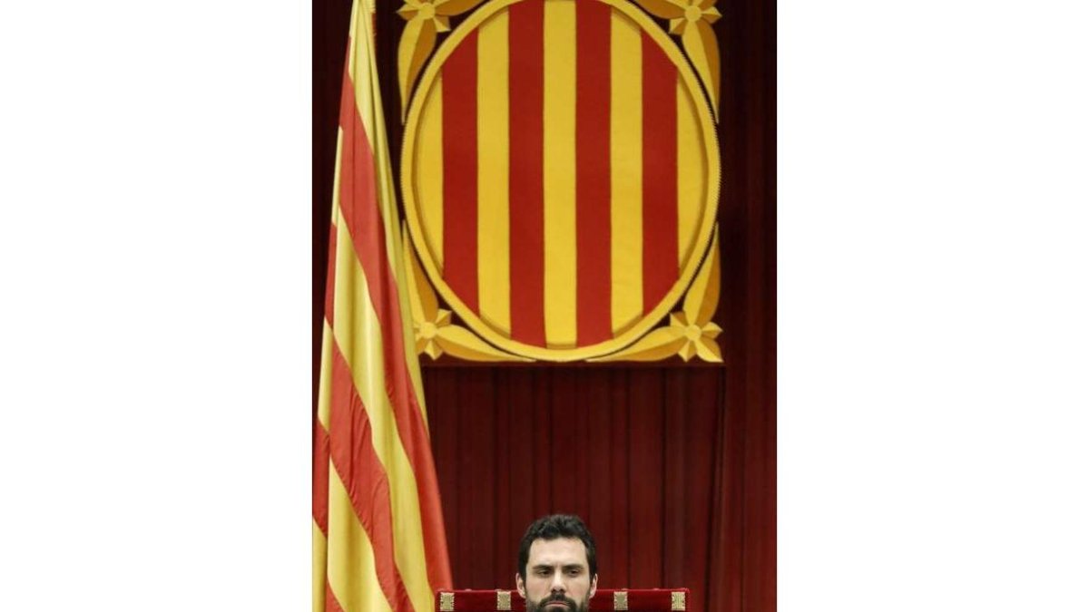 El presidente del Parlament, Torrent, durante el pleno. DALMAU