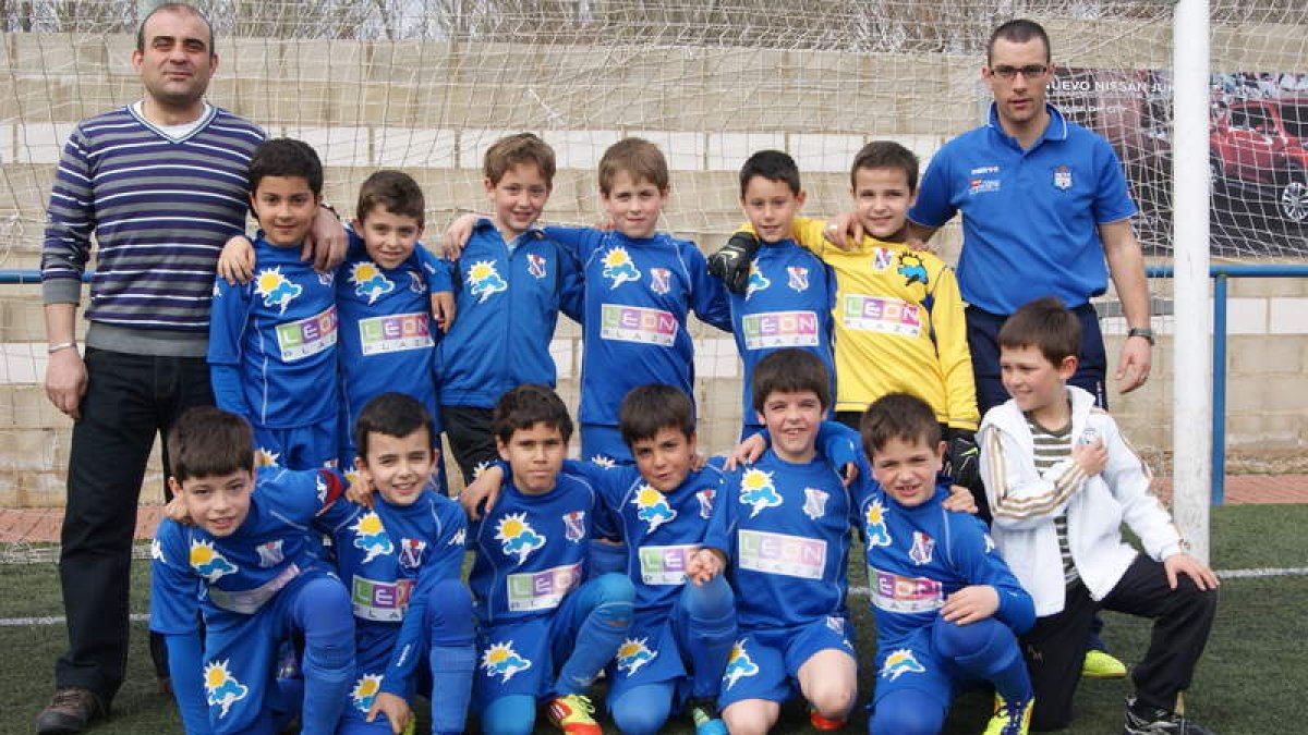 Formación del equipo de La Virgen que milita en la categoría alevín.