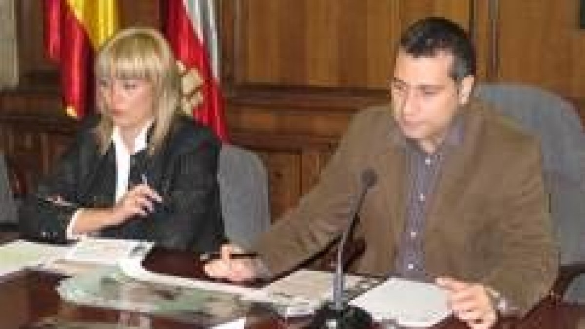 El concejal Reiner Cortés presentó ayer las jornadas con otros técnicos