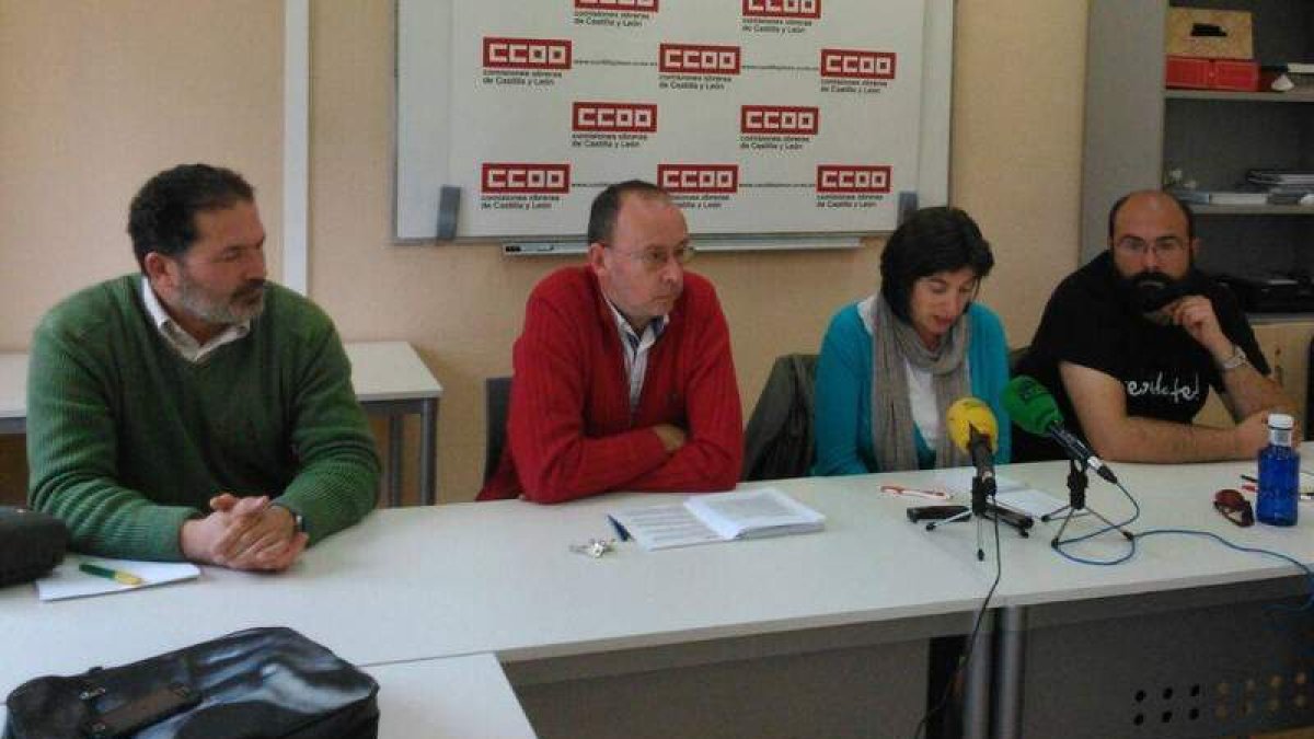 Rueda de prensa conjunta de CC OO y León en Común.