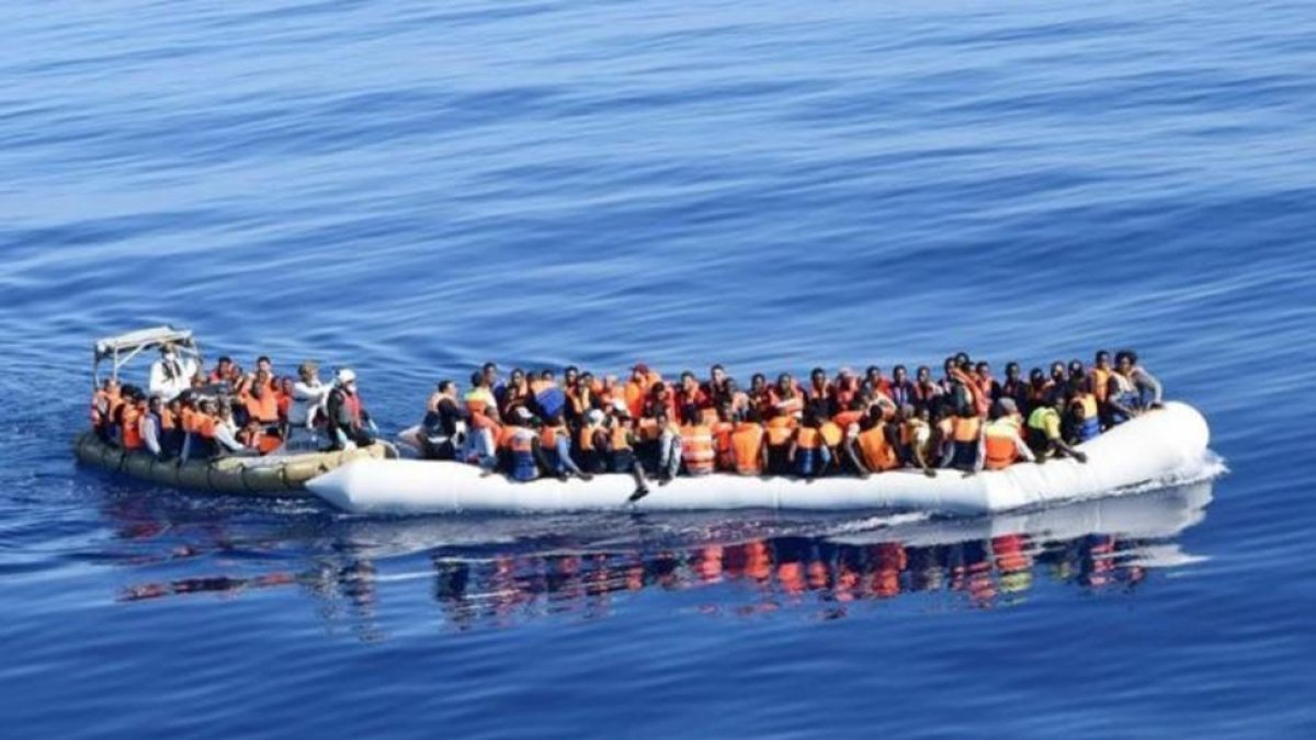 Rescate de la marina italiana en aguas del Mediterráneo el viernes 29 de julio.