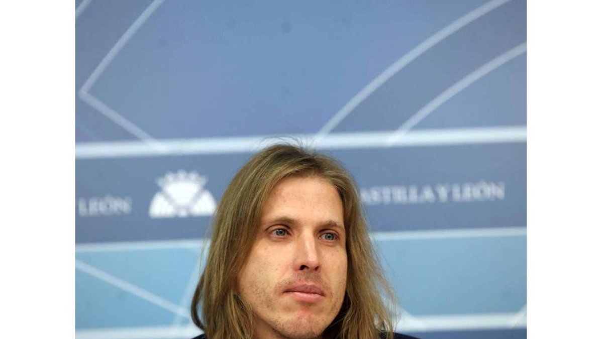 Pablo Fernández, ayer, en las Cortes.