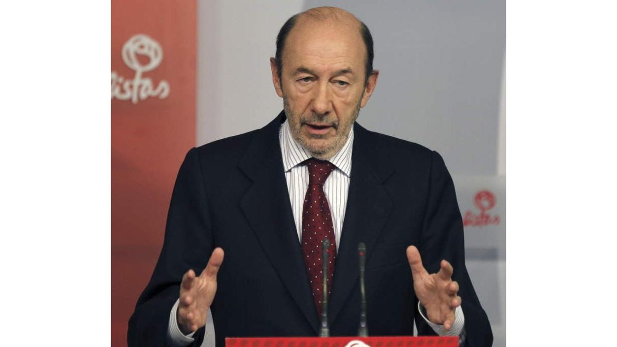 Rubalcaba, respondiendo al balance del año 2013 realizado por el Gobierno.