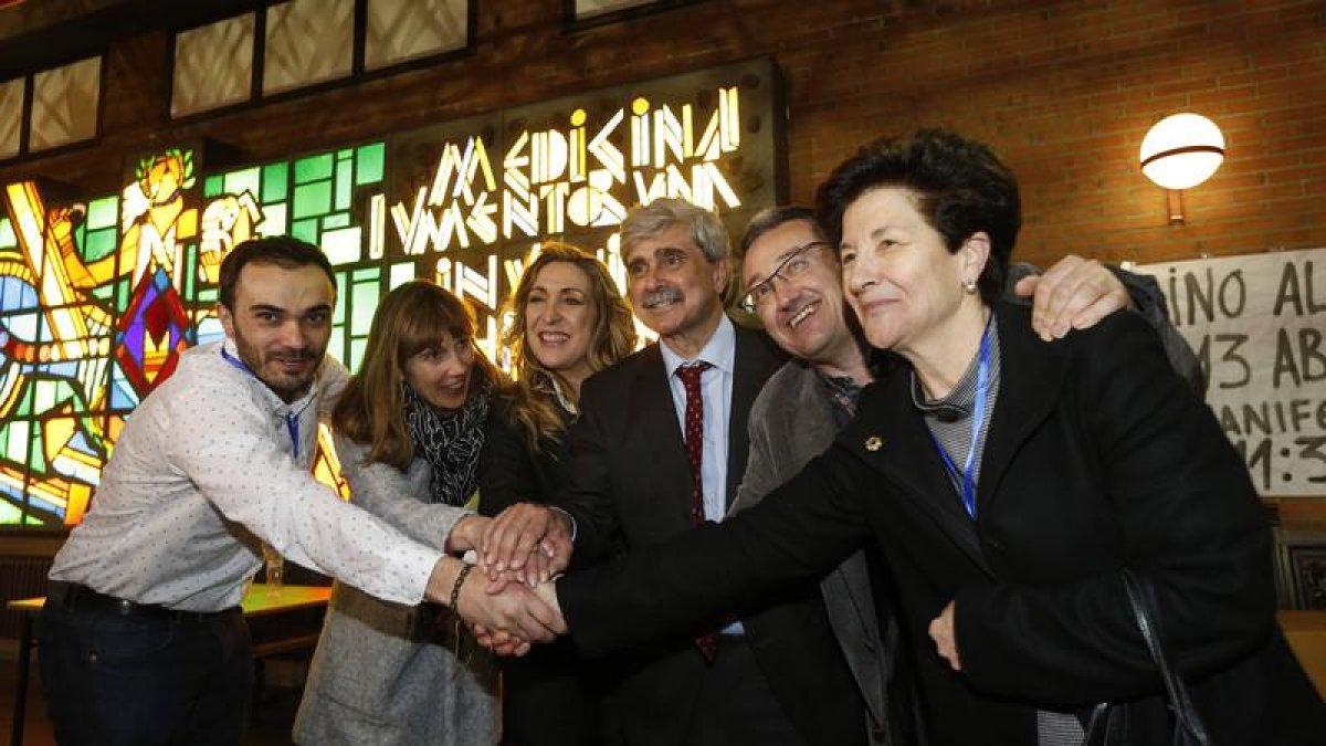 Marín con su equipo