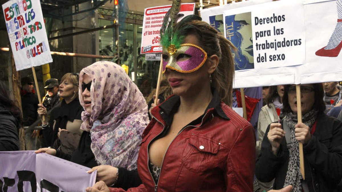Las prostitutas se manifestaron ayer por las calles de Madrid.