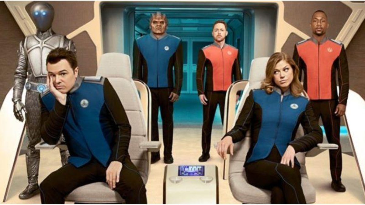 Seth Macfarlane y Adrianne Palicki, en la telecomedia de la Fox The Orville.