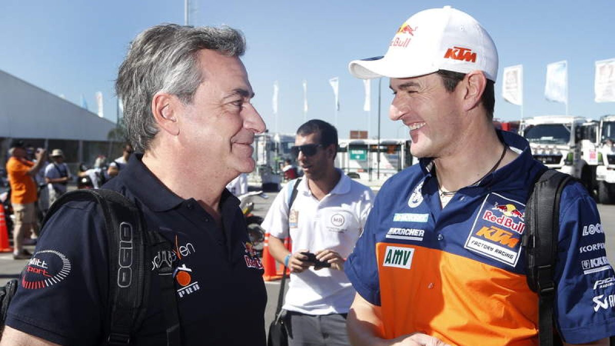 Sainz junto a Coma en Rosario, ciudad que acoge hoy la salida.