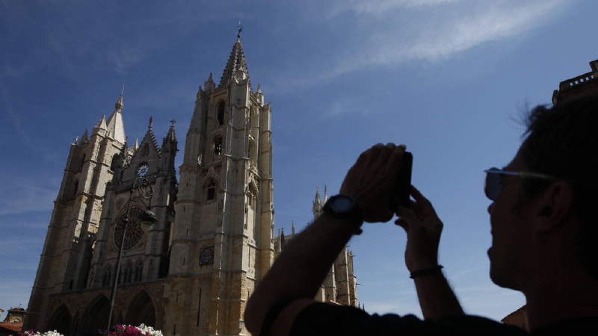 La provincia registró el año pasado casi 800.000 turistas alojados en los hoteles y casas rurales
