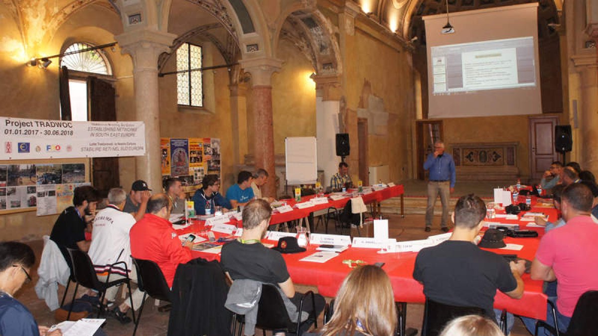 Presentaciones y debates desarrollados en el seminario de las luchas tradicionales de Verona. A. B.