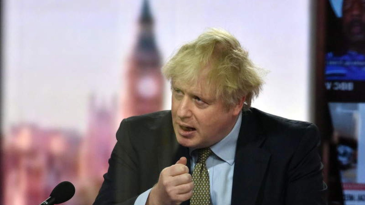 Boris Johnson en una entrevista en la BBC ayer. JEFF OVERS HANDOUT