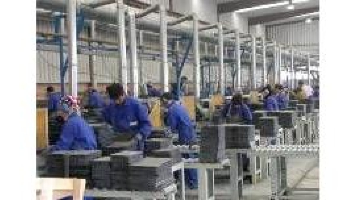 Una de las naves de explotación de pizarra de la provincia