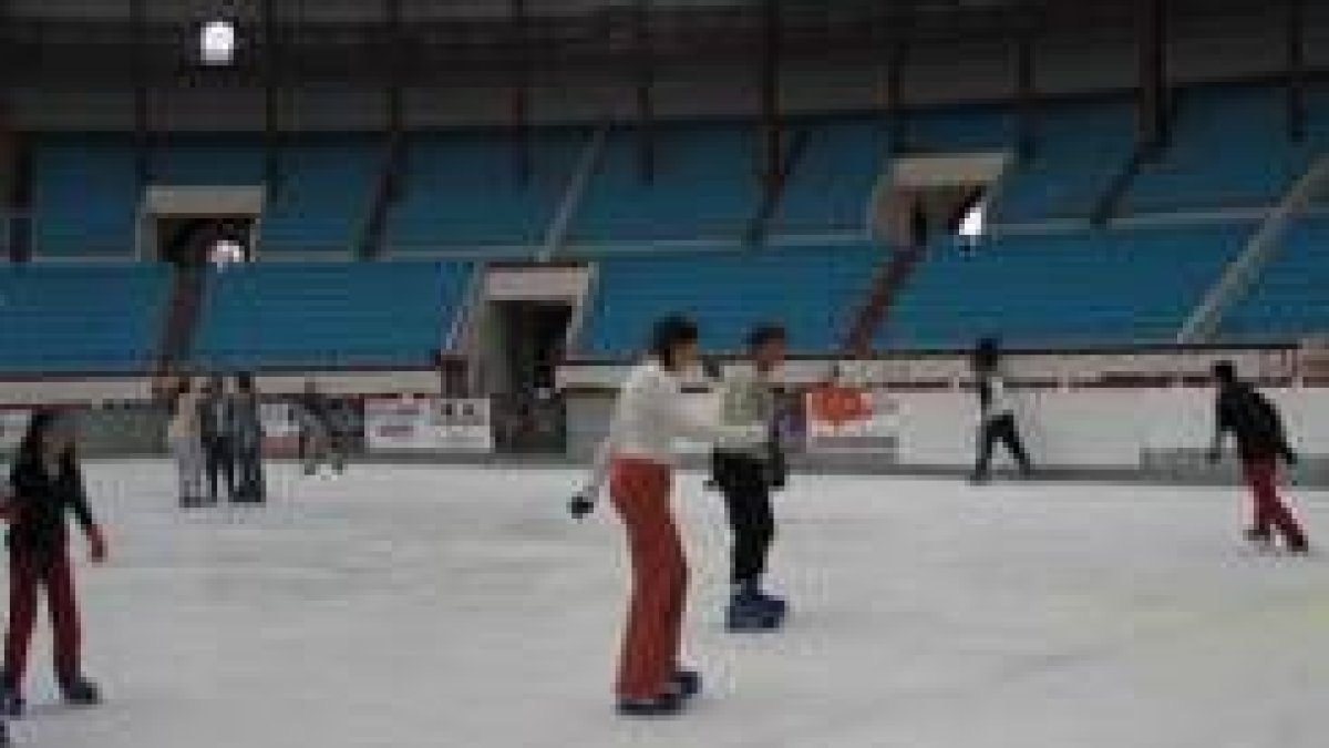 Las instalaciones de hielo del León Arena cerraron ayer sus puertas