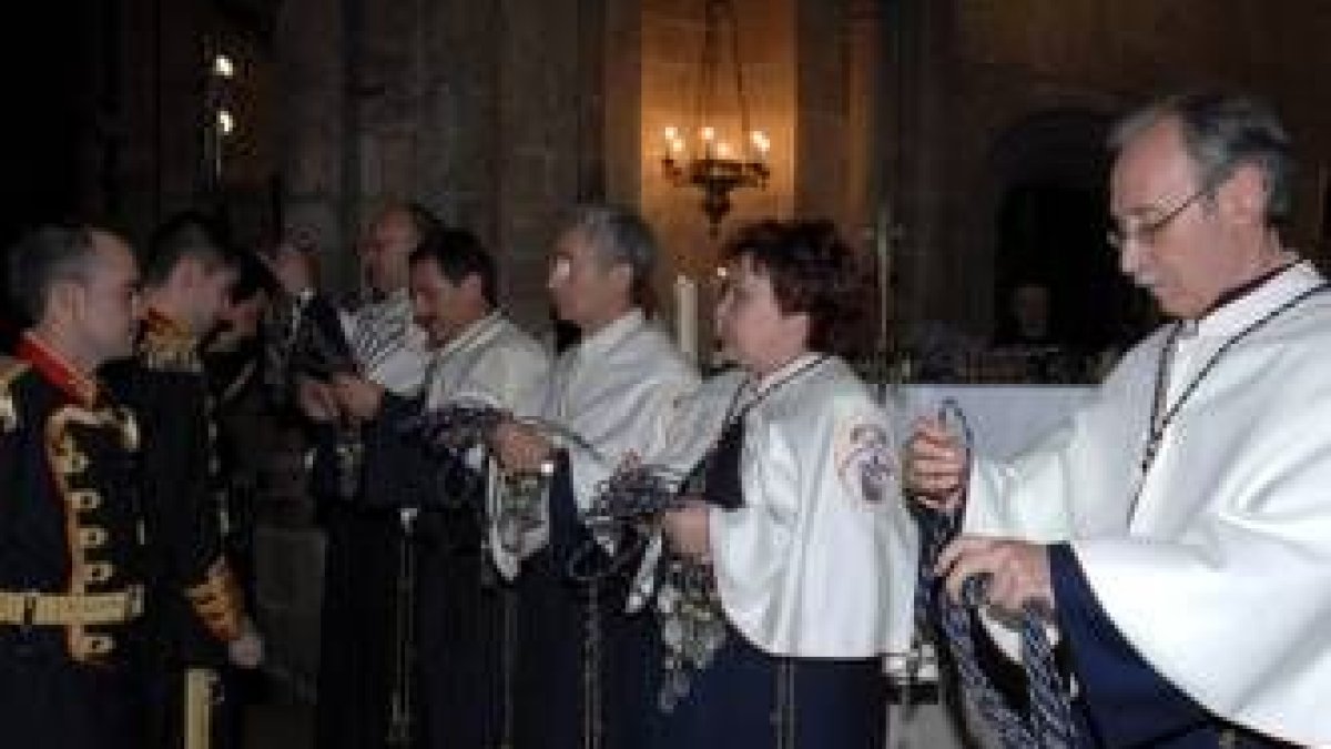 Un momento del hermanamiento de la cofradía de Jesús Sacramentado