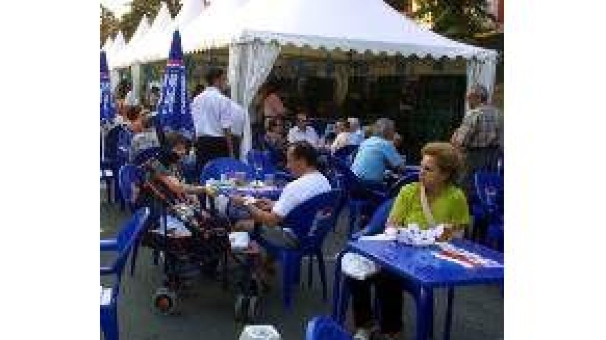 Los chiringuitos de la Feria de la Tapa tendrán lugar en las fiestas