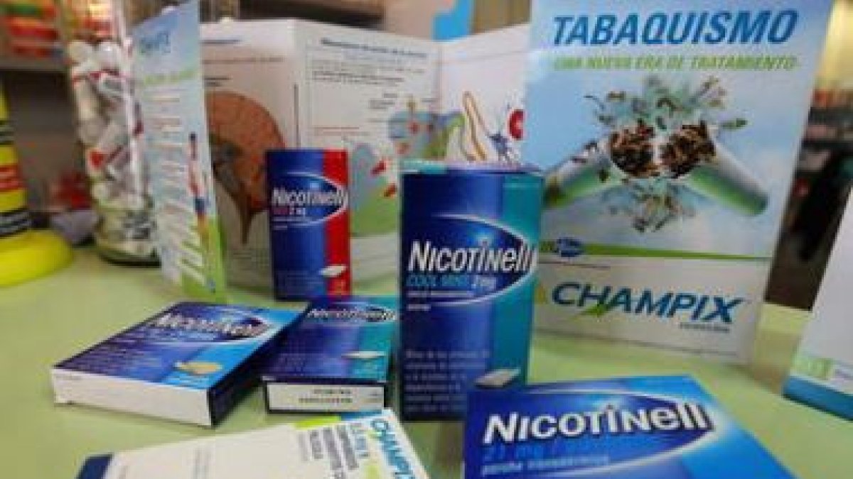 Las farmacias ofrecen productos como la primera salida contra la adicción al tabaco.