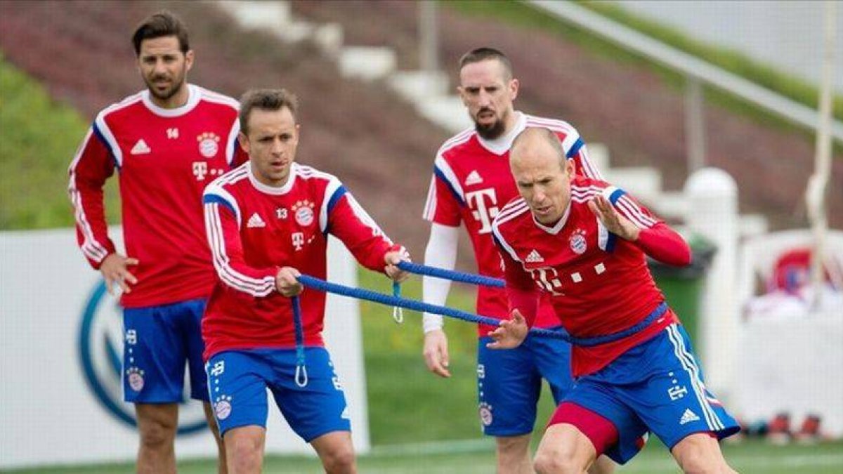Robben, en un entrenamiento del Bayern en Doha.