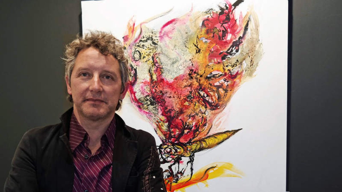 El pintor expone su ‘Jardín animado’ en la galería de Ángel Cantero. CUEVAS