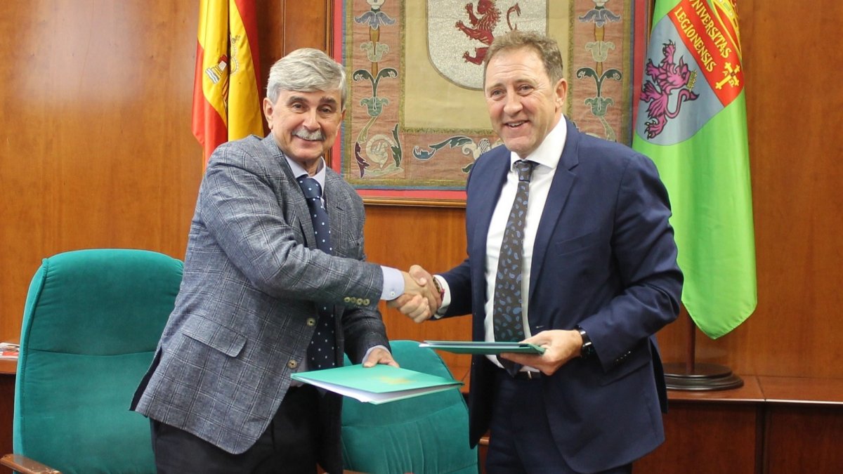 El rector y el director general de Proconsi. DL