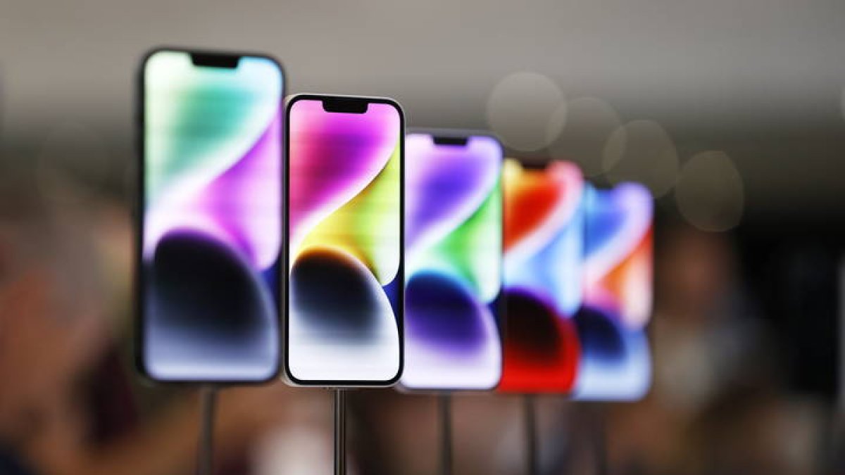 Apple presentó ayer el nuevo Apple 14. JOHN G. MABANGLO