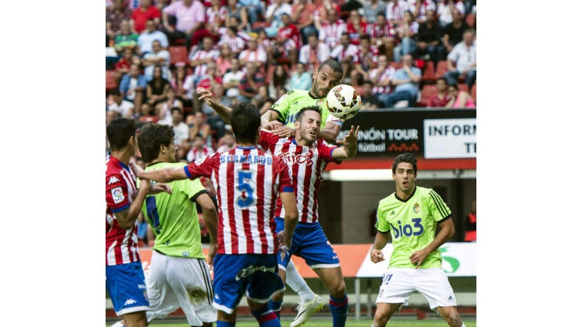 La situación del equipo gijonés parece más grave de lo esperado.