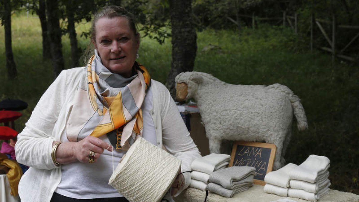 Ernestine Lüdeke durante la tercera velada trashumántica organizada por Ovinnova en Salamón. FERNANDO OTERO