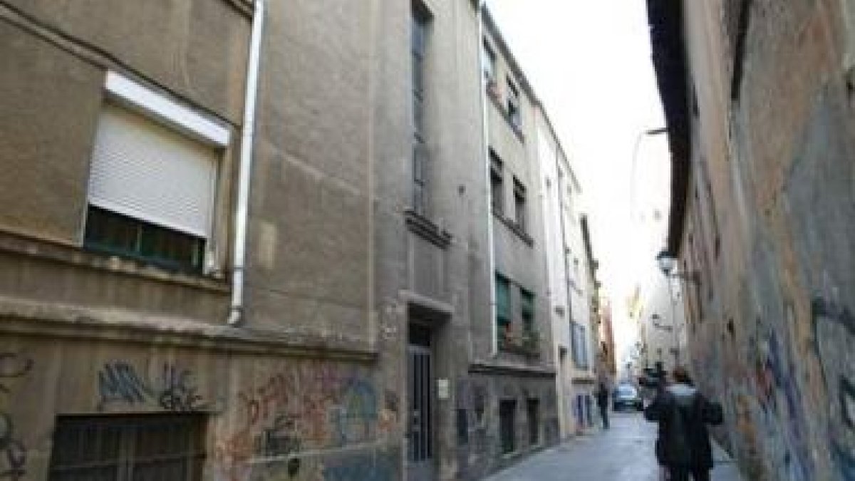 El suceso tuvo lugar a primera hora de la tarde en el número 7 de la calle Once Mil Vírgenes
