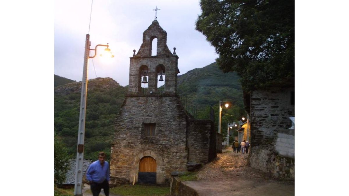 Para llegar a Pardamaza no se podían cruzar dos coches.