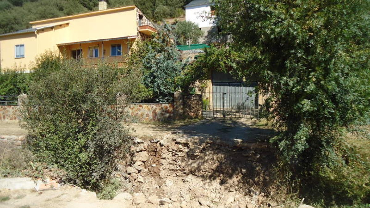 Imagen del puente derribado en septiembre de 2013.
