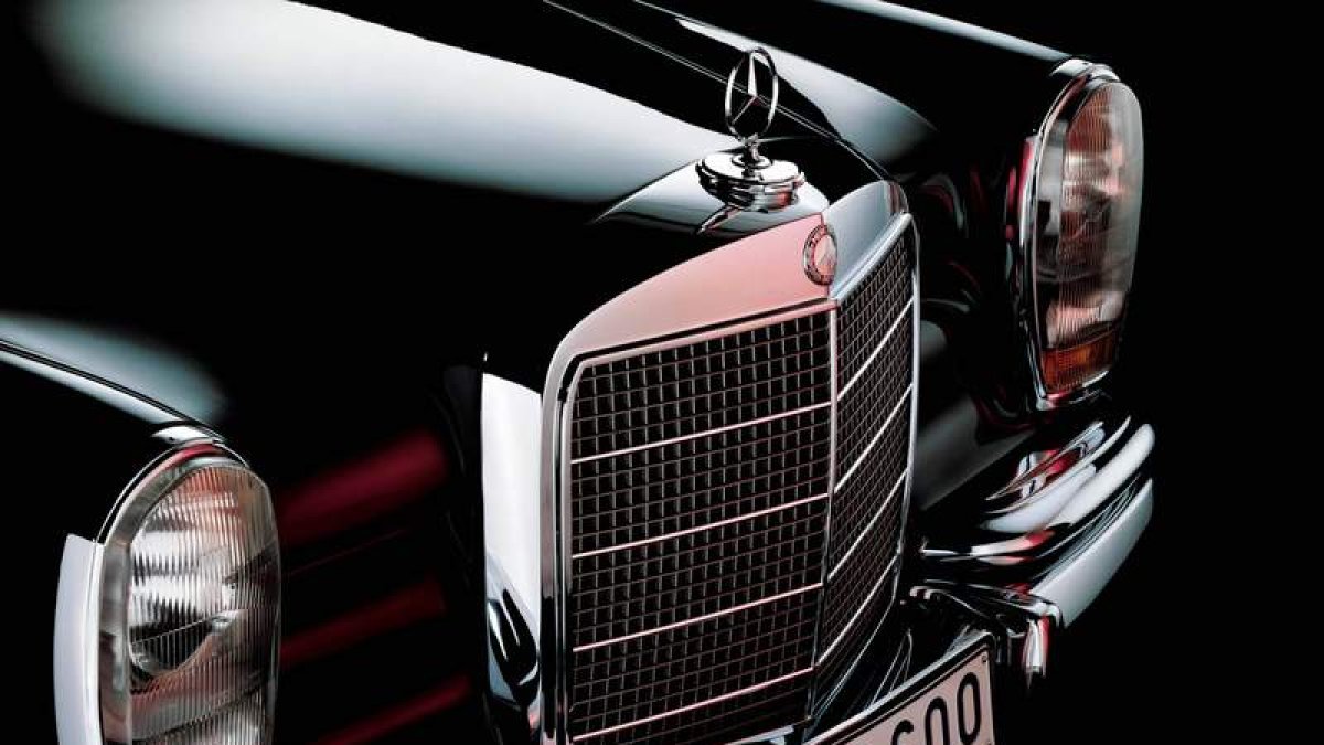 La célebre parrilla frontal del icónico Mercedes 600 tiene digno sucesor.