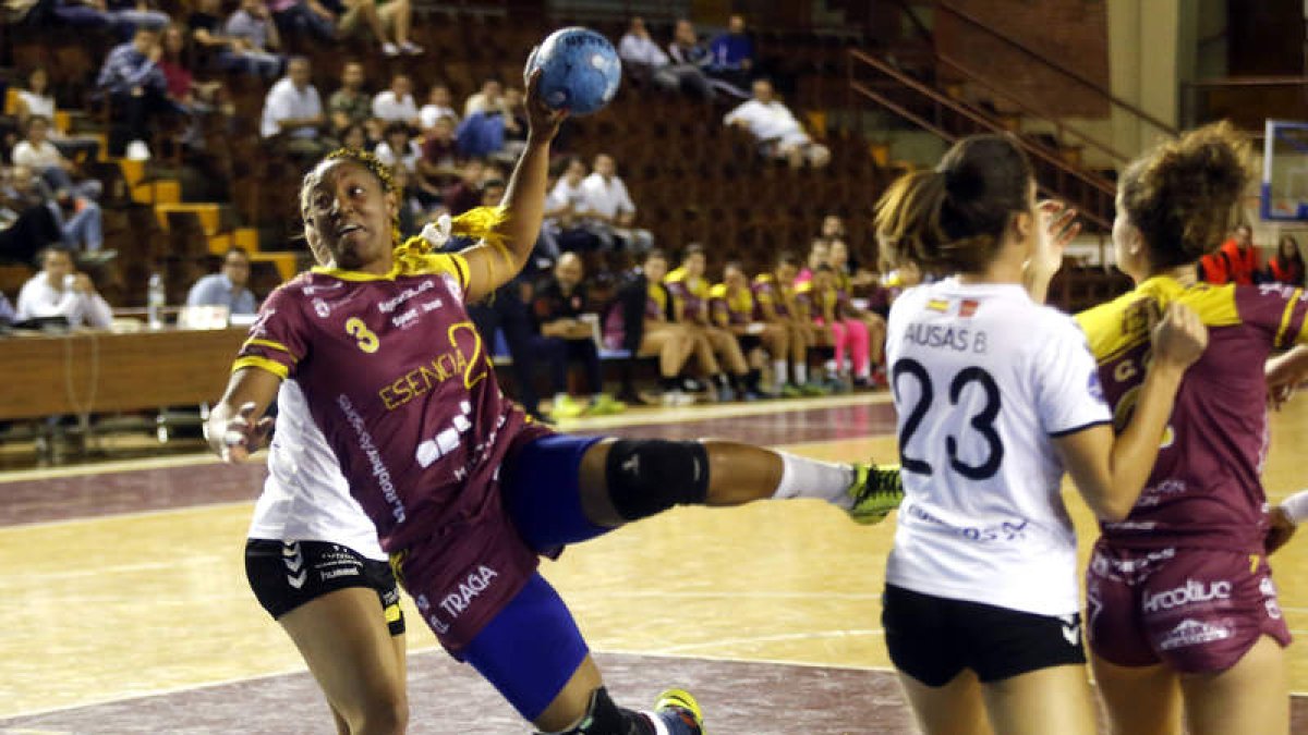 Las leonesas sólo han sumado un punto hasta el momento. MARCIANO