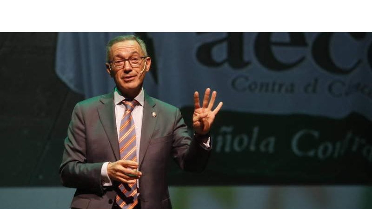 Serafín de Abajo Olea, durante la gala celebrada el año pasado en el Auditorio Ciudad de León. RAMIRO