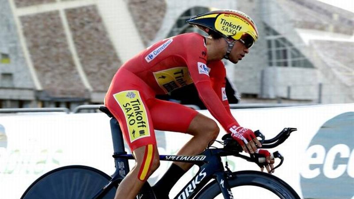 El ciclista Alberto Contador, del equipo Tinkoff-Saxo, en la salida de la etapa final de la Vualta a España 2014