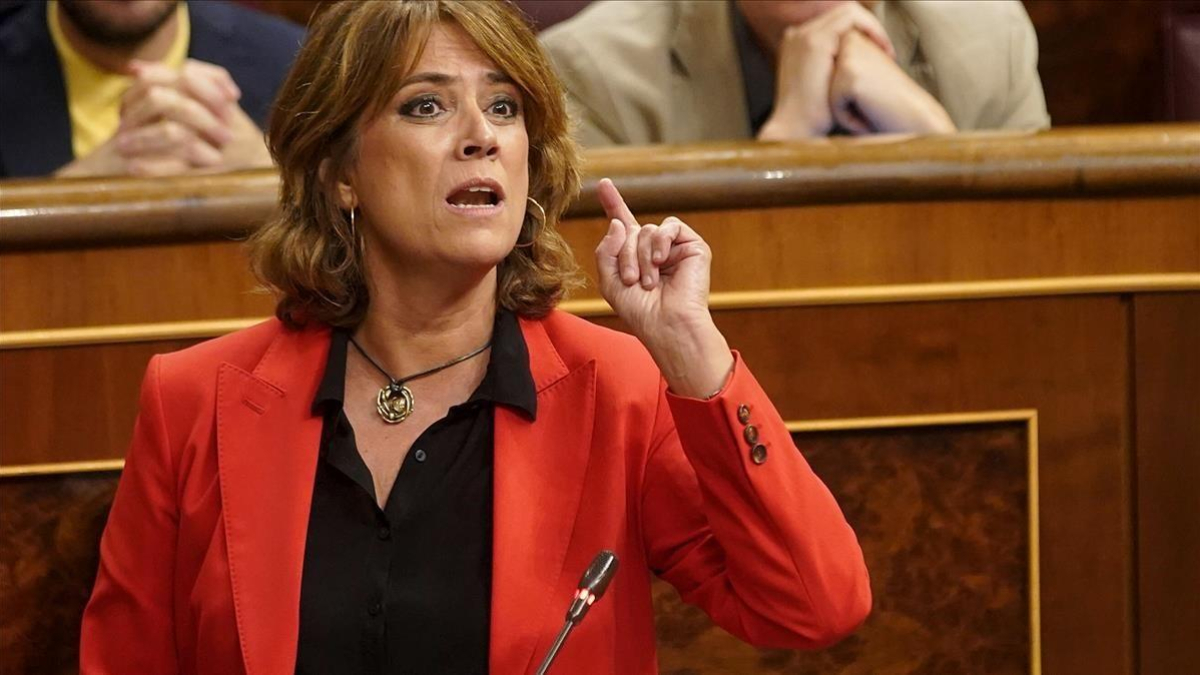 La ministra de Justicia, Dolores Delgado, durante una intervención en el Congreso.